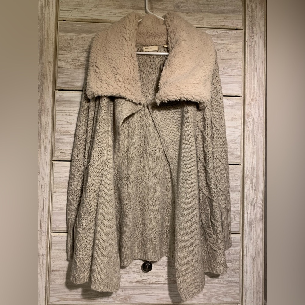 Anthropologie Fuzzy Sweater W Pockets NWT - Picture 1 of 6